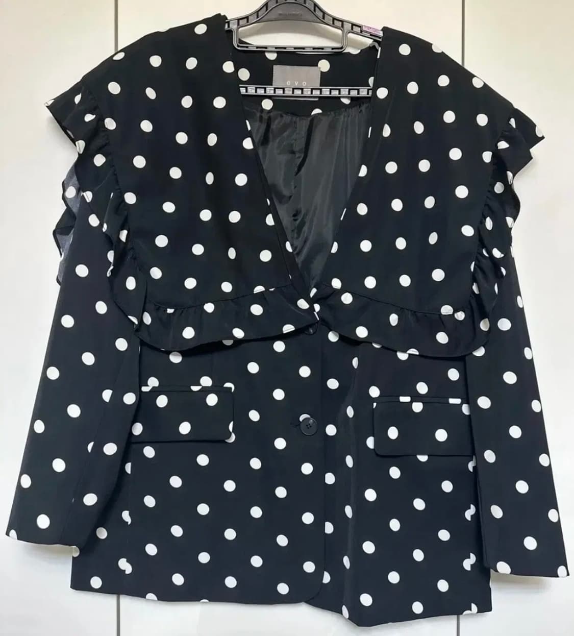 EVO 블랙 도트 프릴 자켓 상품이미지1