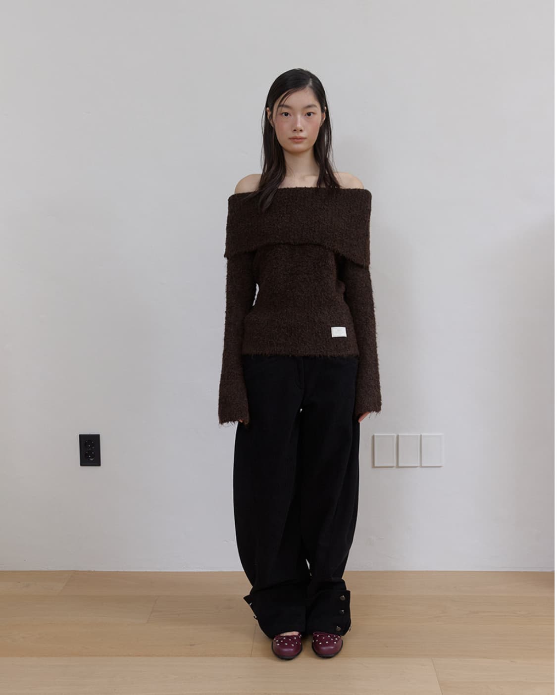 아수라 asura 코지 울 오프숄더 니트 브라운 상품이미지1