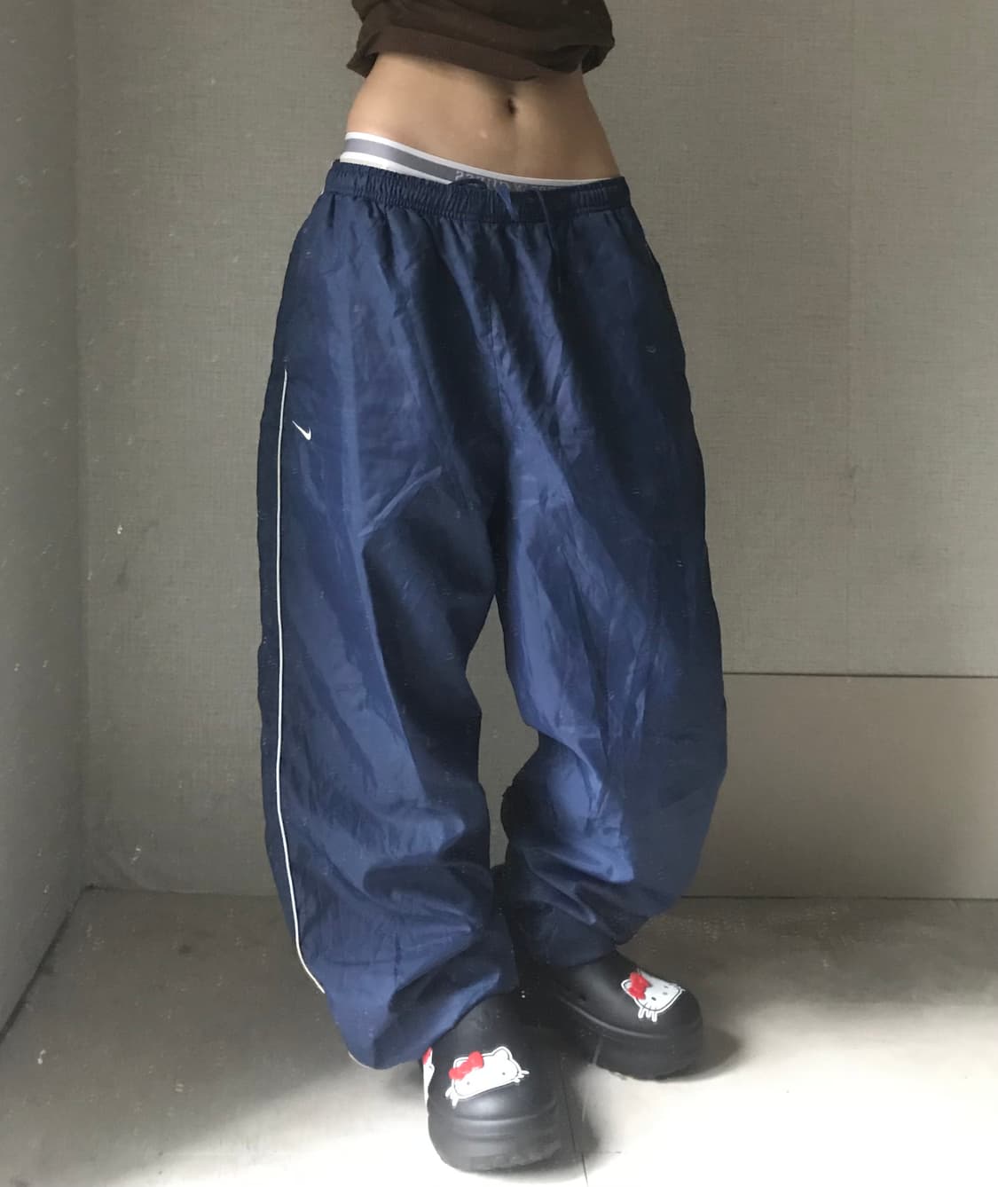 나이키 네이비 와이드핏 트레이닝 팬츠 상품이미지2