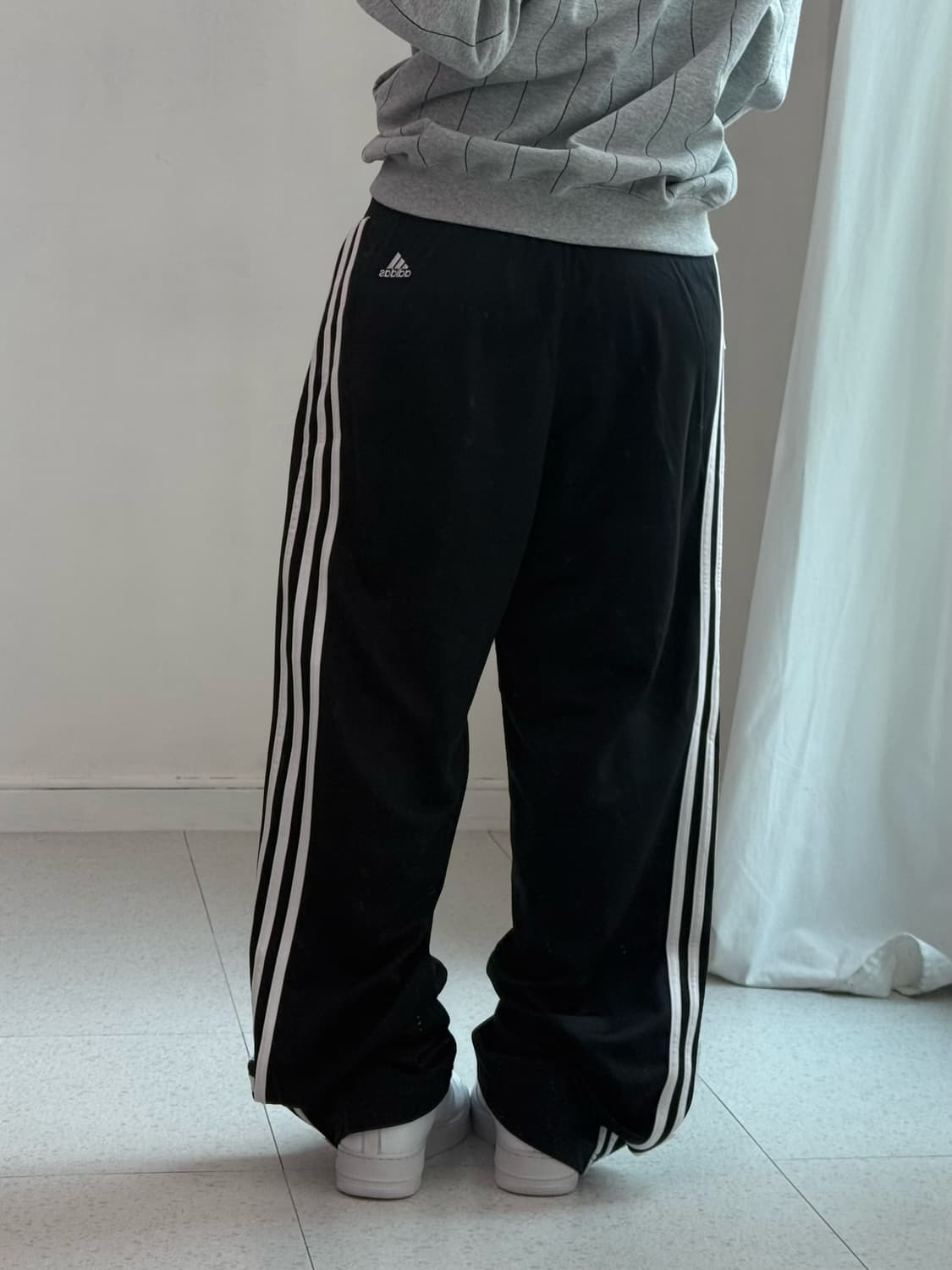 아디다스 백로고 트랙팬츠 상품이미지1