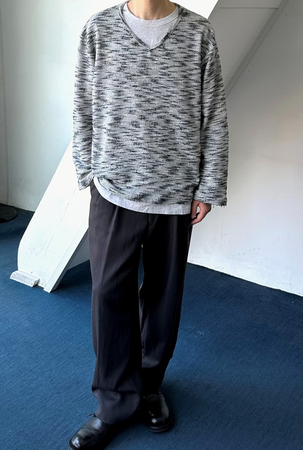 Boucle design loose silhouette knit top 상품이미지6