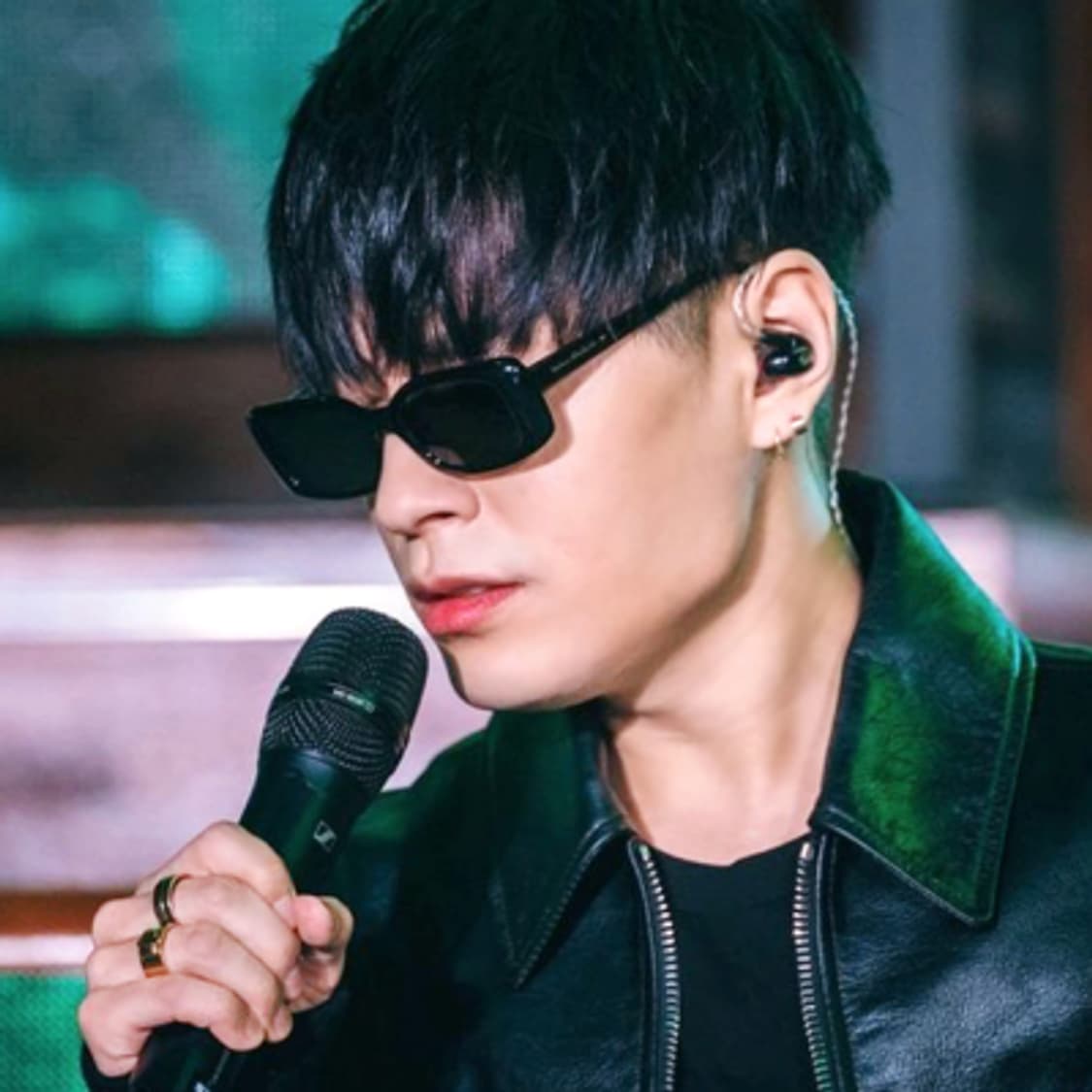 [민트급/풀구성] 젠틀몬스터 린다01 블랙 제니,쌈디 착용 모델 상품이미지7