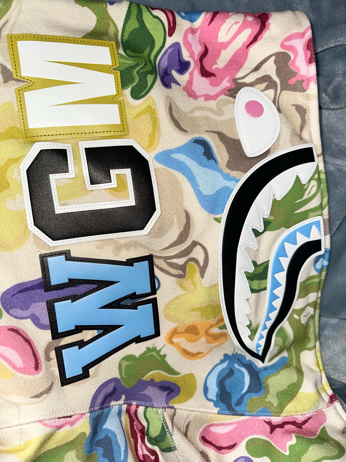 베이프 아트 카모 샤크 후드집업 23FW L 라지 상품이미지3