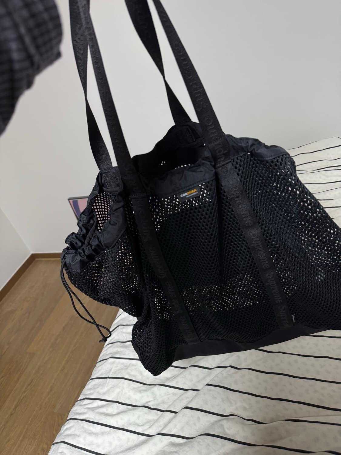 슈프림 25SS 매쉬 토트백 (블랙) 상품이미지4