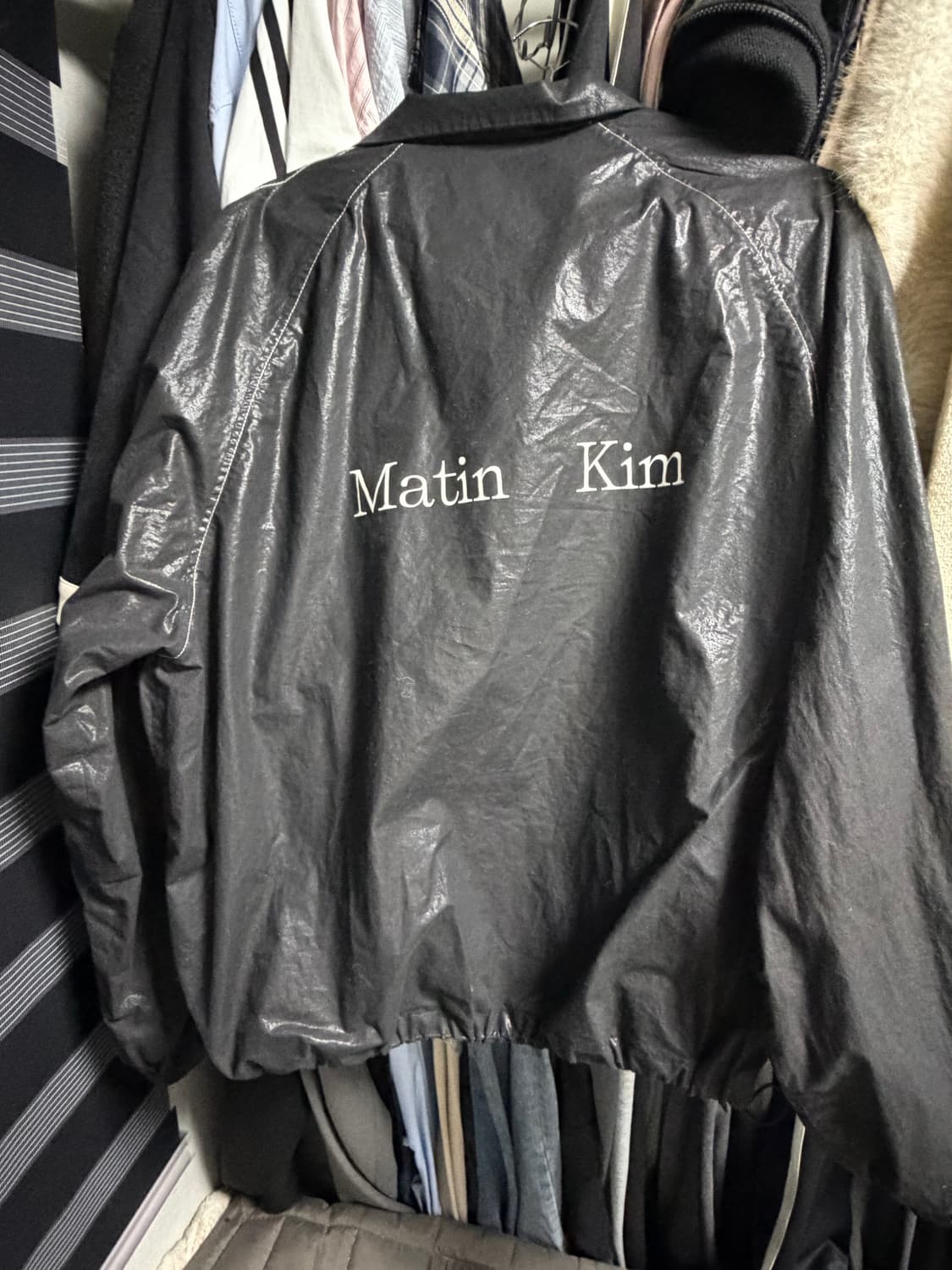 마뗑킴 로고 코팅 점퍼 블랙 상품이미지3