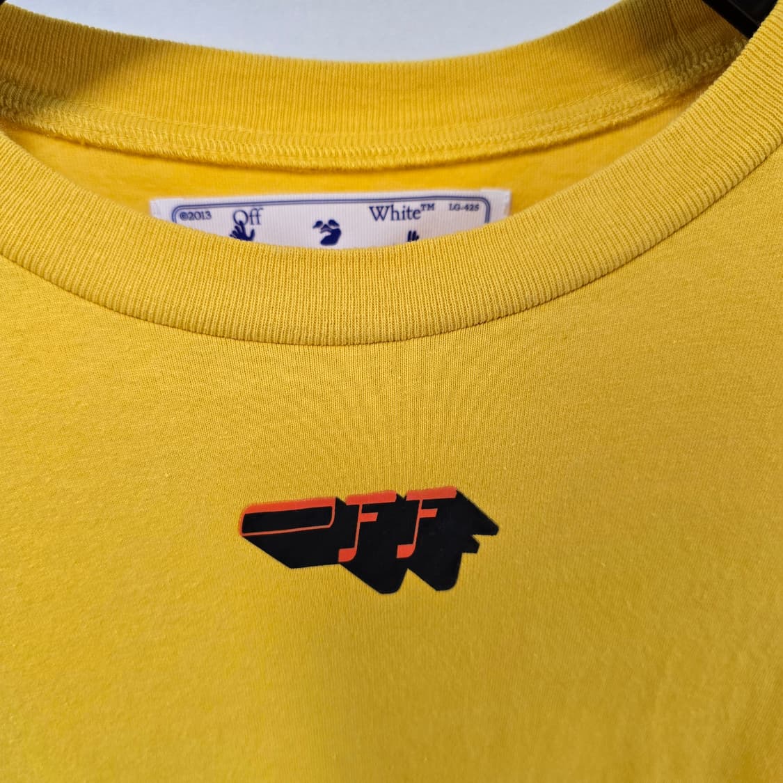 오프화이트 OFF 로고 반팔 티셔츠 s사이즈 95 판매 상품이미지2