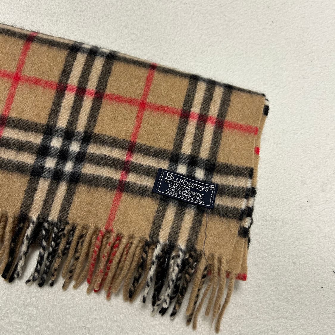 Burberry Cashmere Nova Check Muffler 상품이미지5