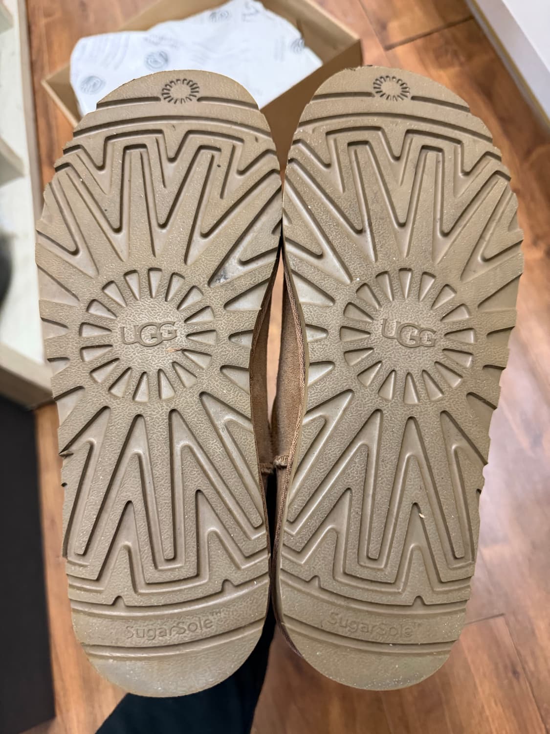 어그 클래식 숏 부츠 270 9사이즈 풀박 상품이미지7