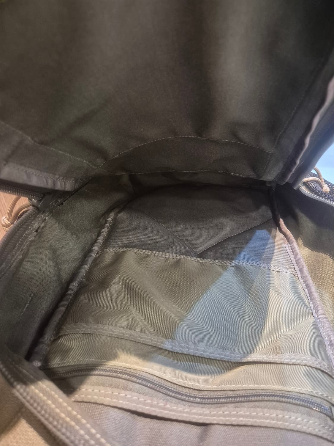 맥포스 블루제이 백팩 판매합니다 
자연스런 사용감외엔 마모손상 없습니다  상품이미지2