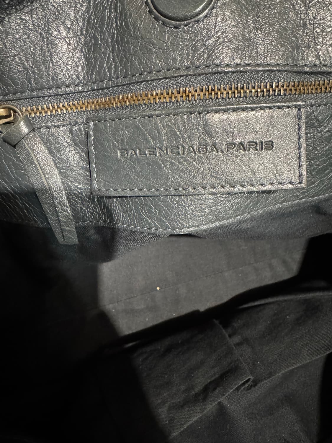 발렌시아가 선데이 토트백 스몰 챠콜 상품이미지4