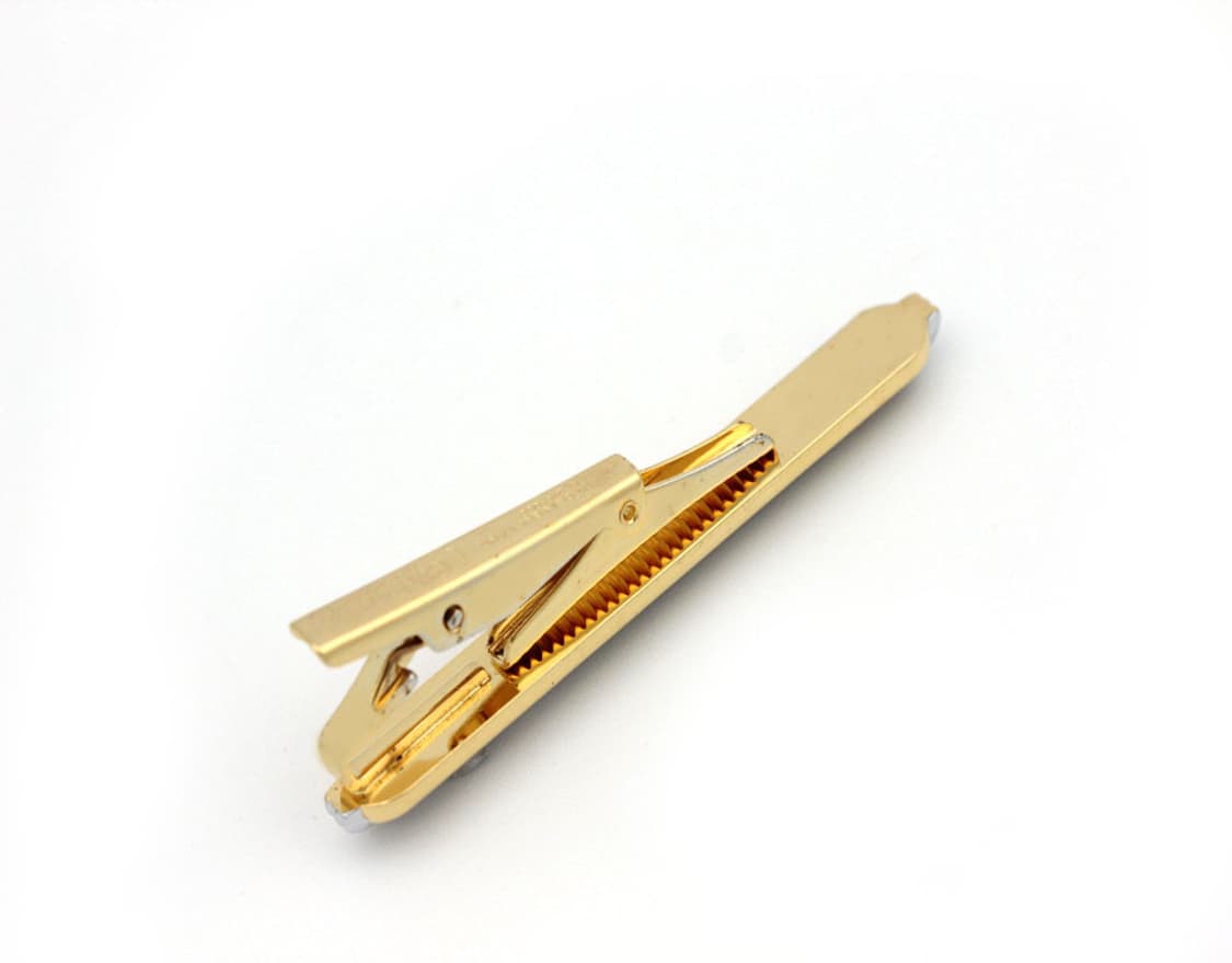 버버리 A,A-등급 5.8cm 체크패턴 남자 명품 넥타이핀 상품이미지3