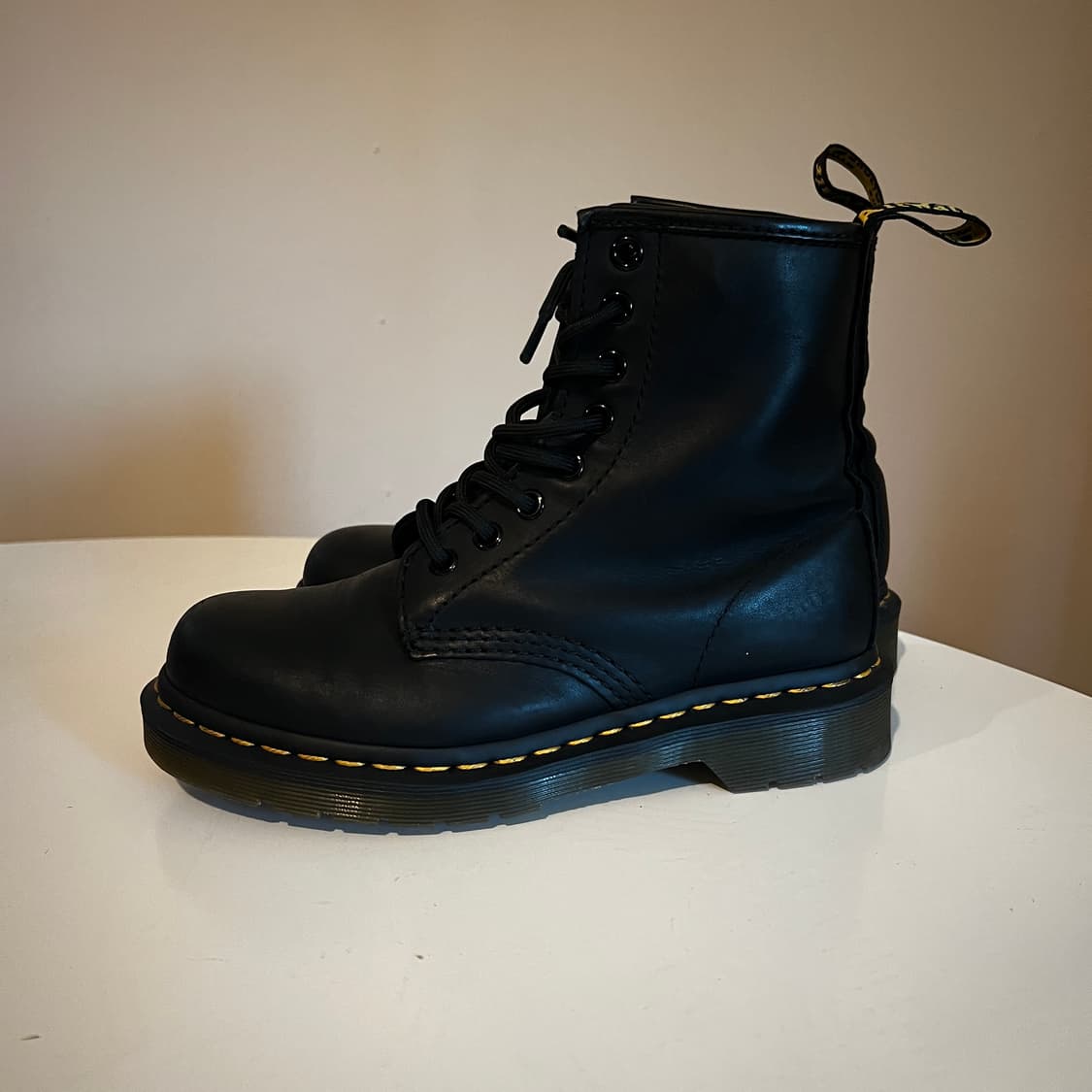 닥터마틴 1460 8홀 부츠 상품이미지2