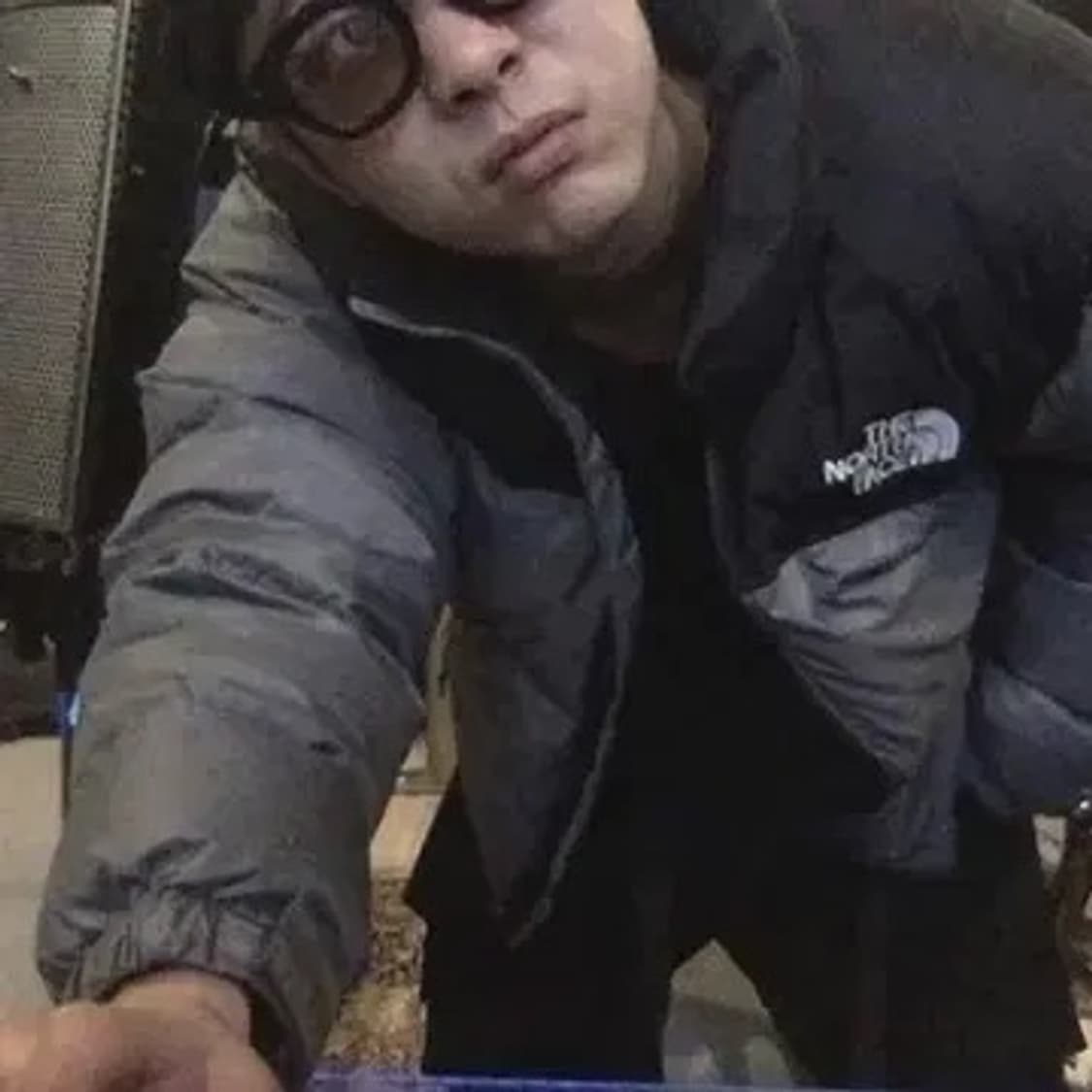 노스페이스 눕시 700 그레이 기리보이 착용 상품이미지7