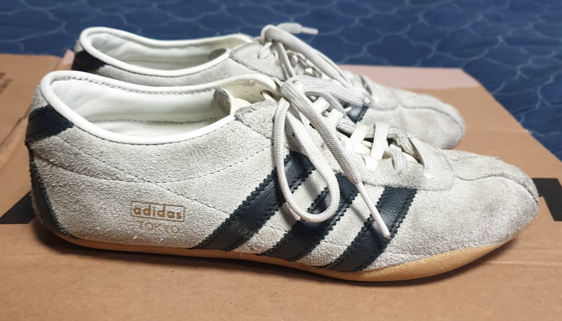 아디다스 도쿄 오프화이트 코어 블랙 스니커즈 (230) 상품이미지1