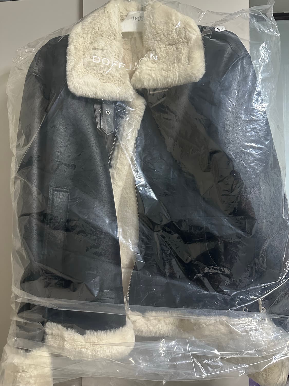 도프제이슨 무스탕 검은색 상품이미지3