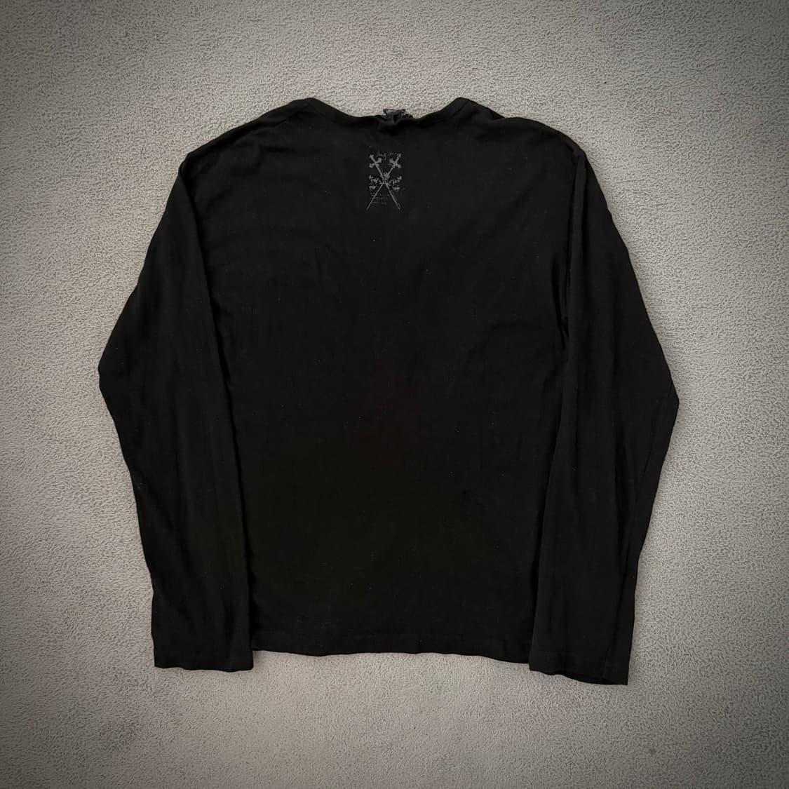 Lettering button detail long sleeve 상품이미지4