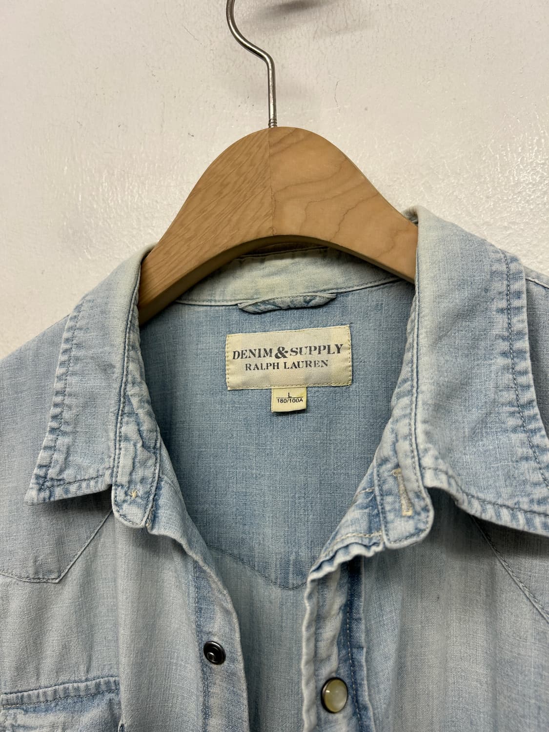 데님앤서플라이 연청 데님 셔츠 상품이미지4