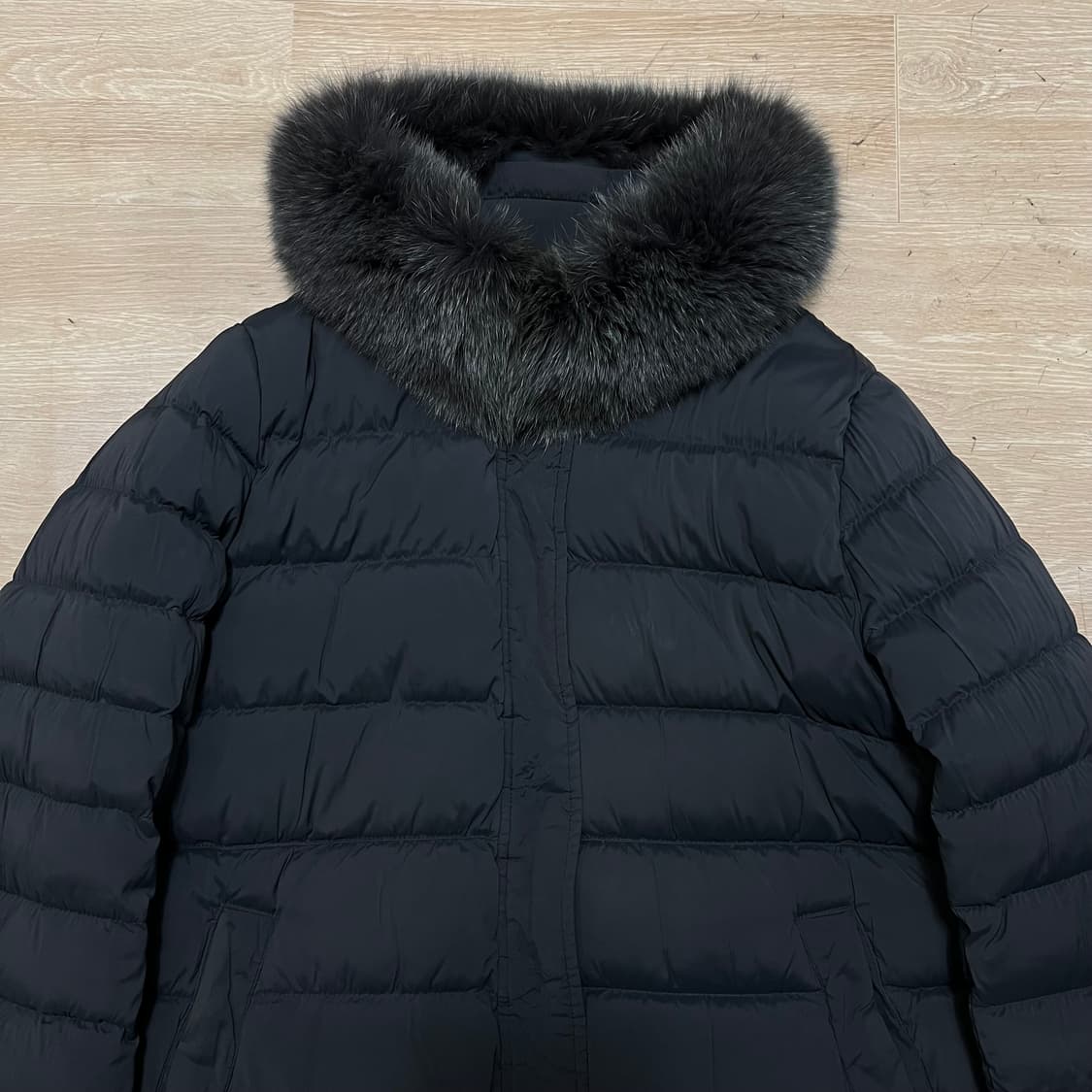 쉬즈미스 여성 덕다운 폭스퍼 트리밍 스탠드넥 롱패딩 [블랙] FREE 상품이미지2