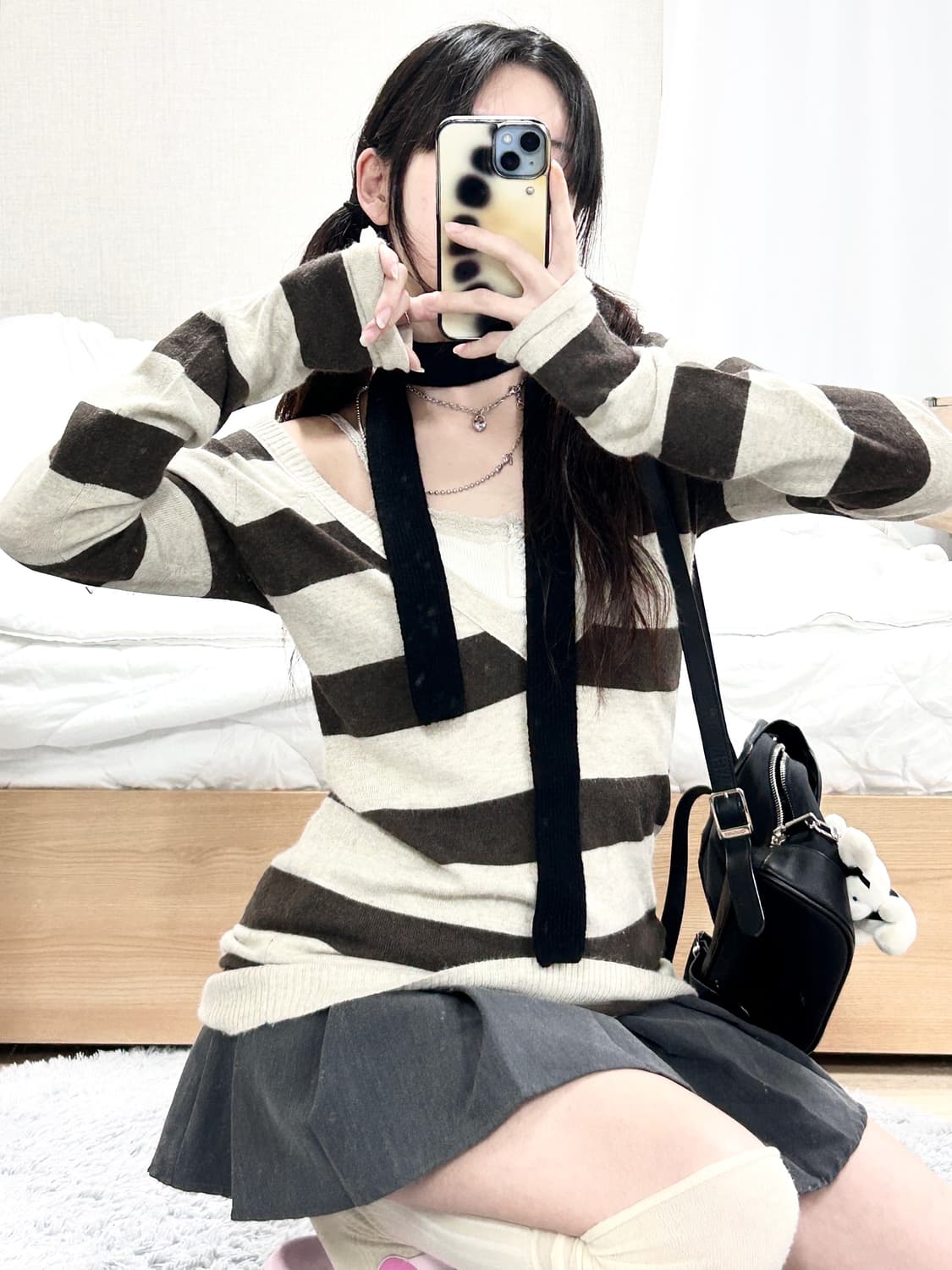 아베크롬비 순록 브라운 단가라 브이넥 니트 상품이미지1