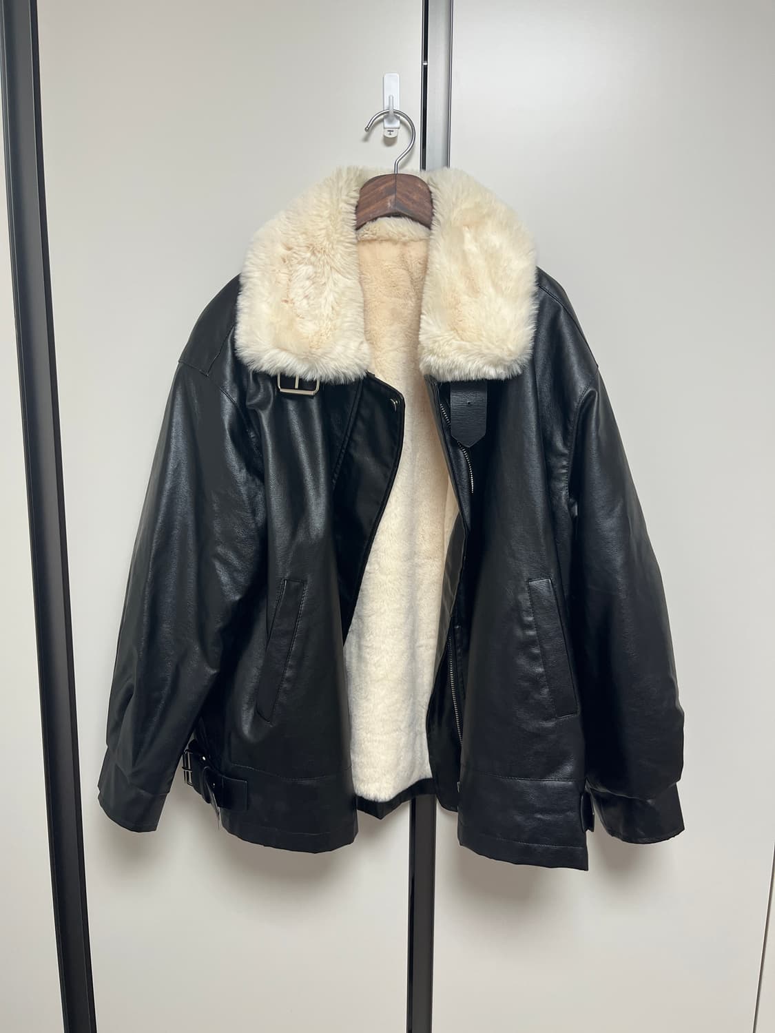 퍼 카라 레더 무스탕 자켓 상품이미지1