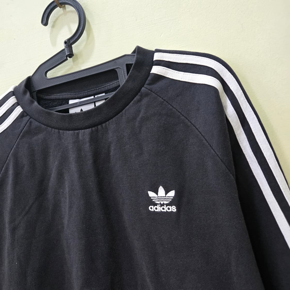 아디다스 오리지널 3스트라이프 맨투맨 상품이미지2