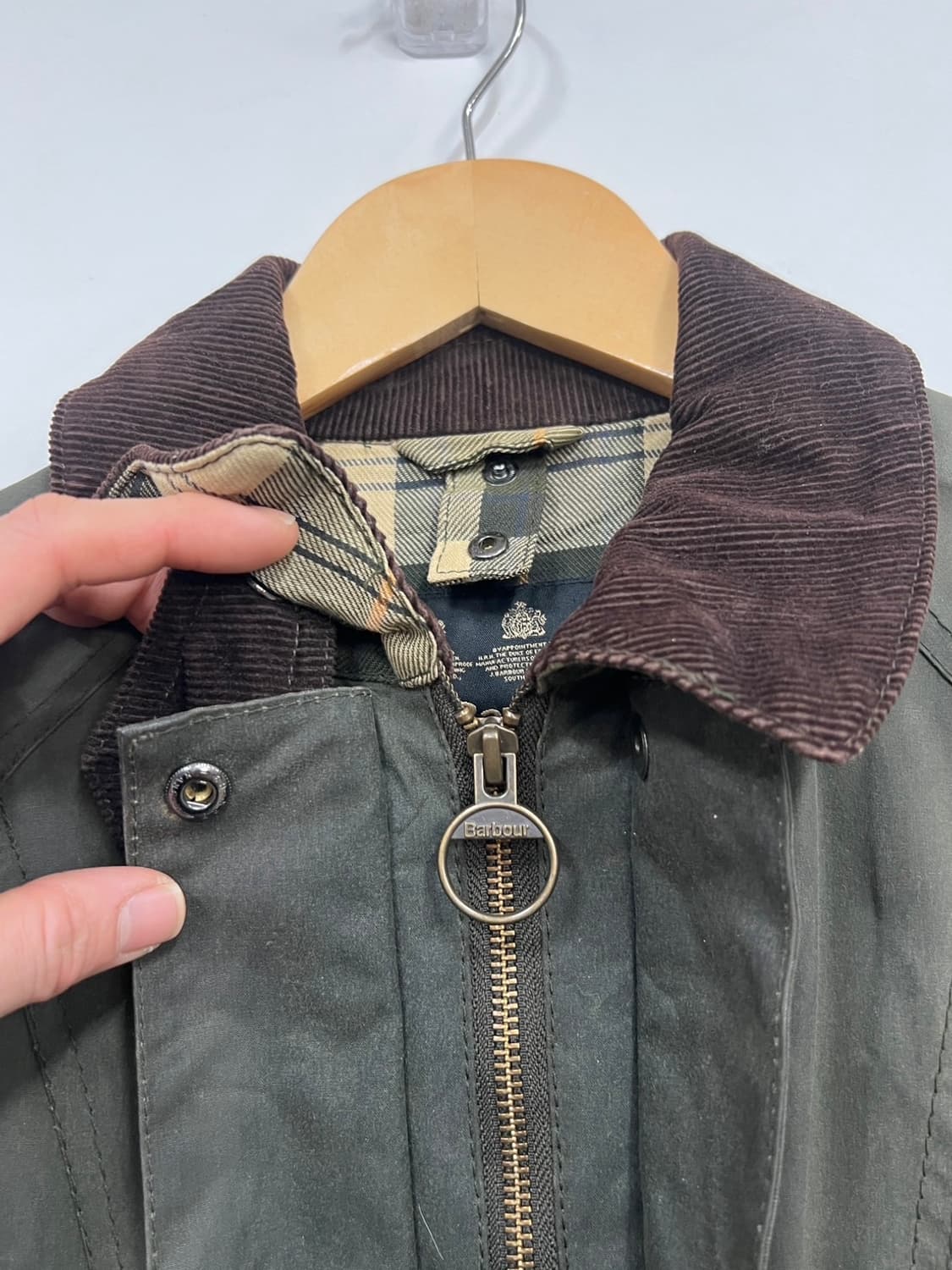 바버 여성 클래식 비데일 왁스 야상 카키 자켓 상품이미지5