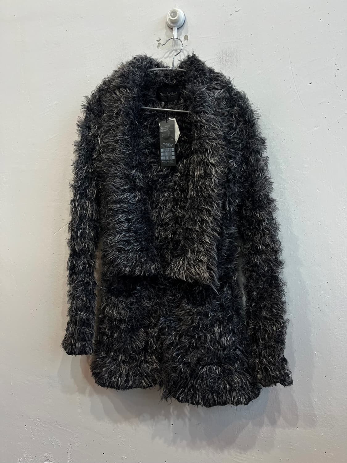 토네이도마트 페더얀 퍼 가디건 미사용품 상품이미지1