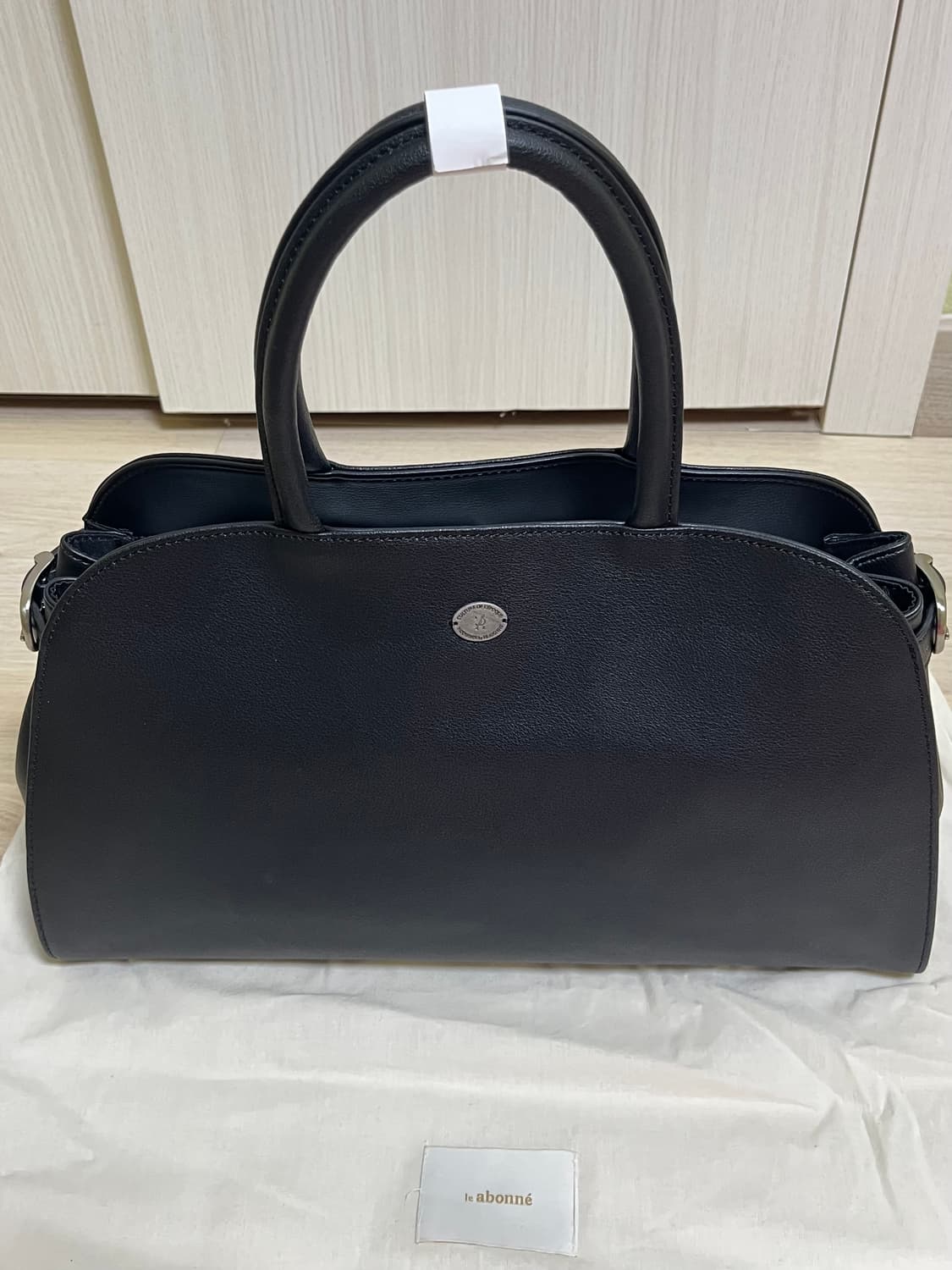 르아보네 무토 백 블랙 muto bag black 상품이미지1