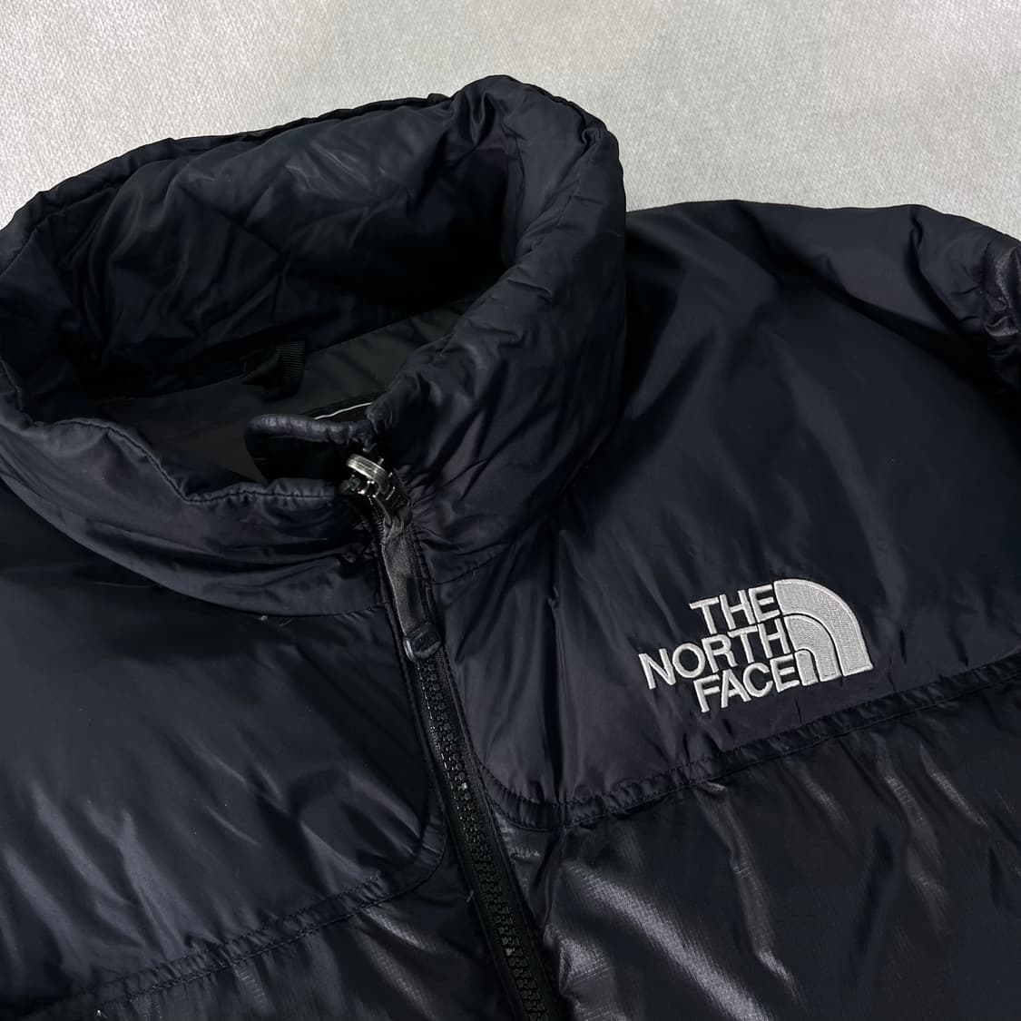 100 노스페이스 700 눕시 블랙 경량 패딩 상품이미지2