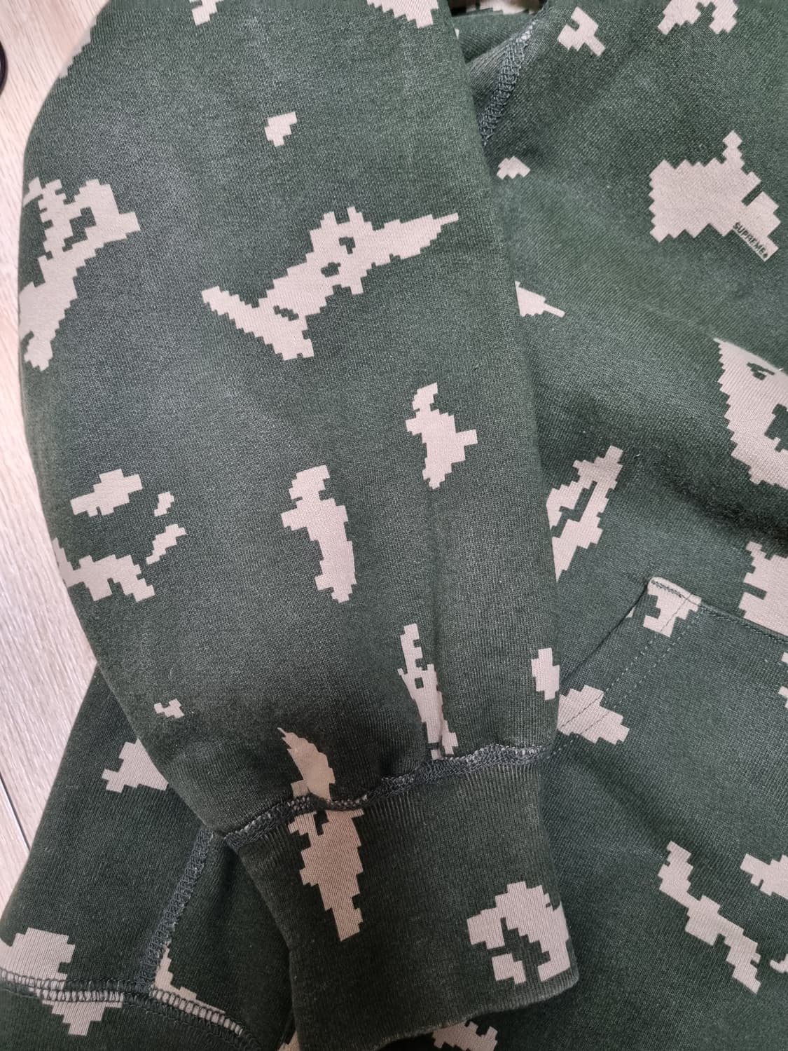 슈프림 러시안 카모XL 상품이미지4