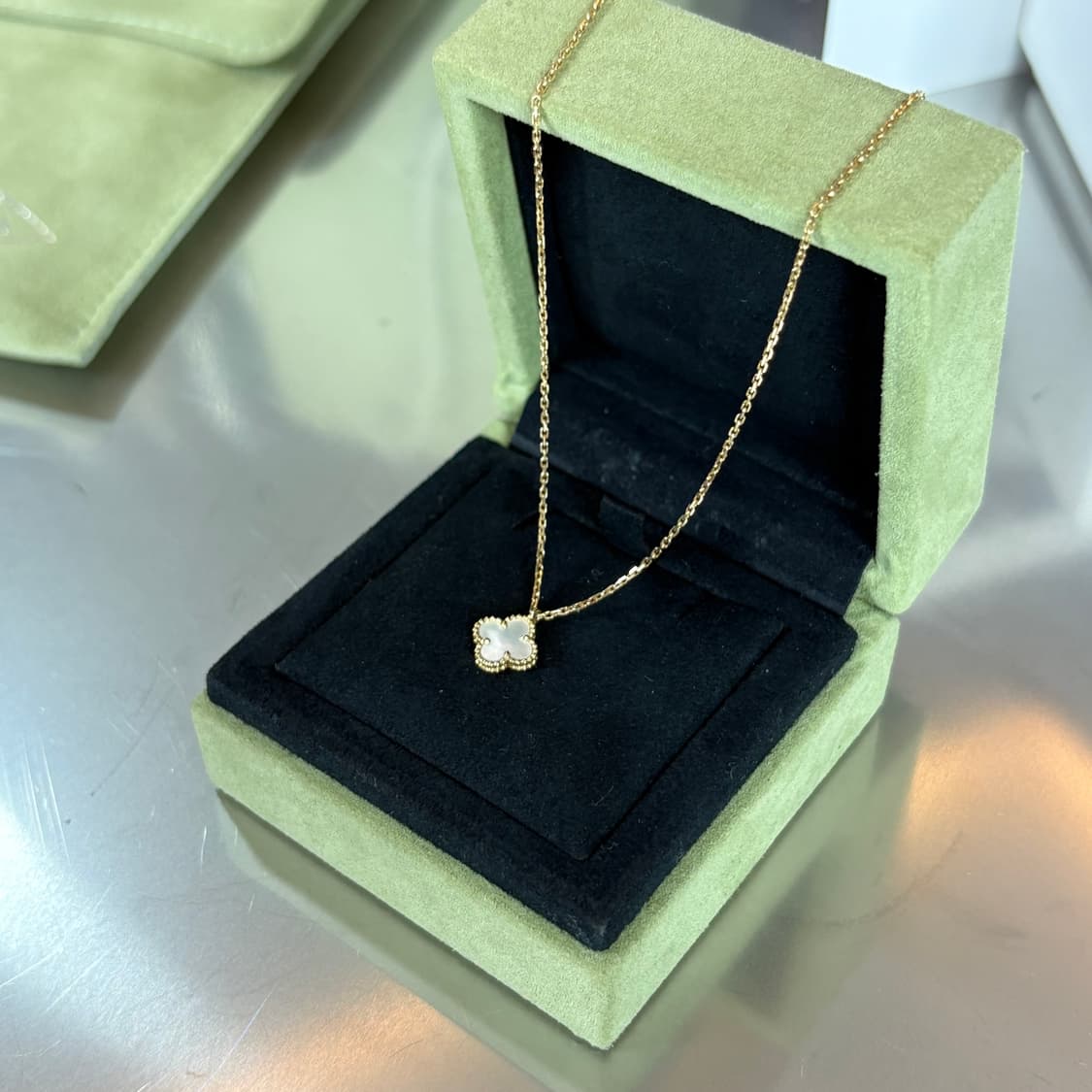 [정품] 반클리프 아펠 스위트 알함브라 네크리스 펄 펜던트  상품이미지4