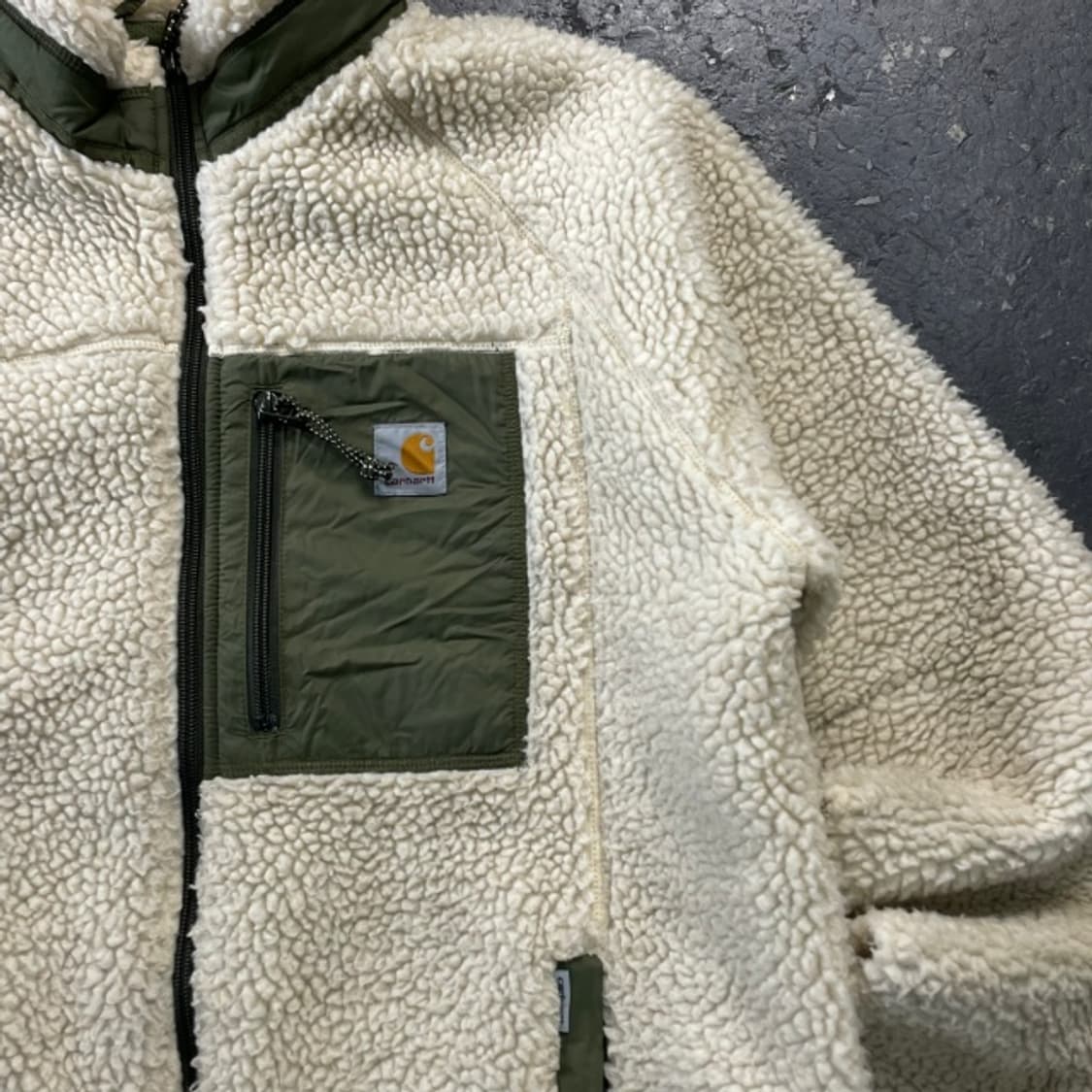 100 칼하트 뽀글이 후리스  상품이미지2