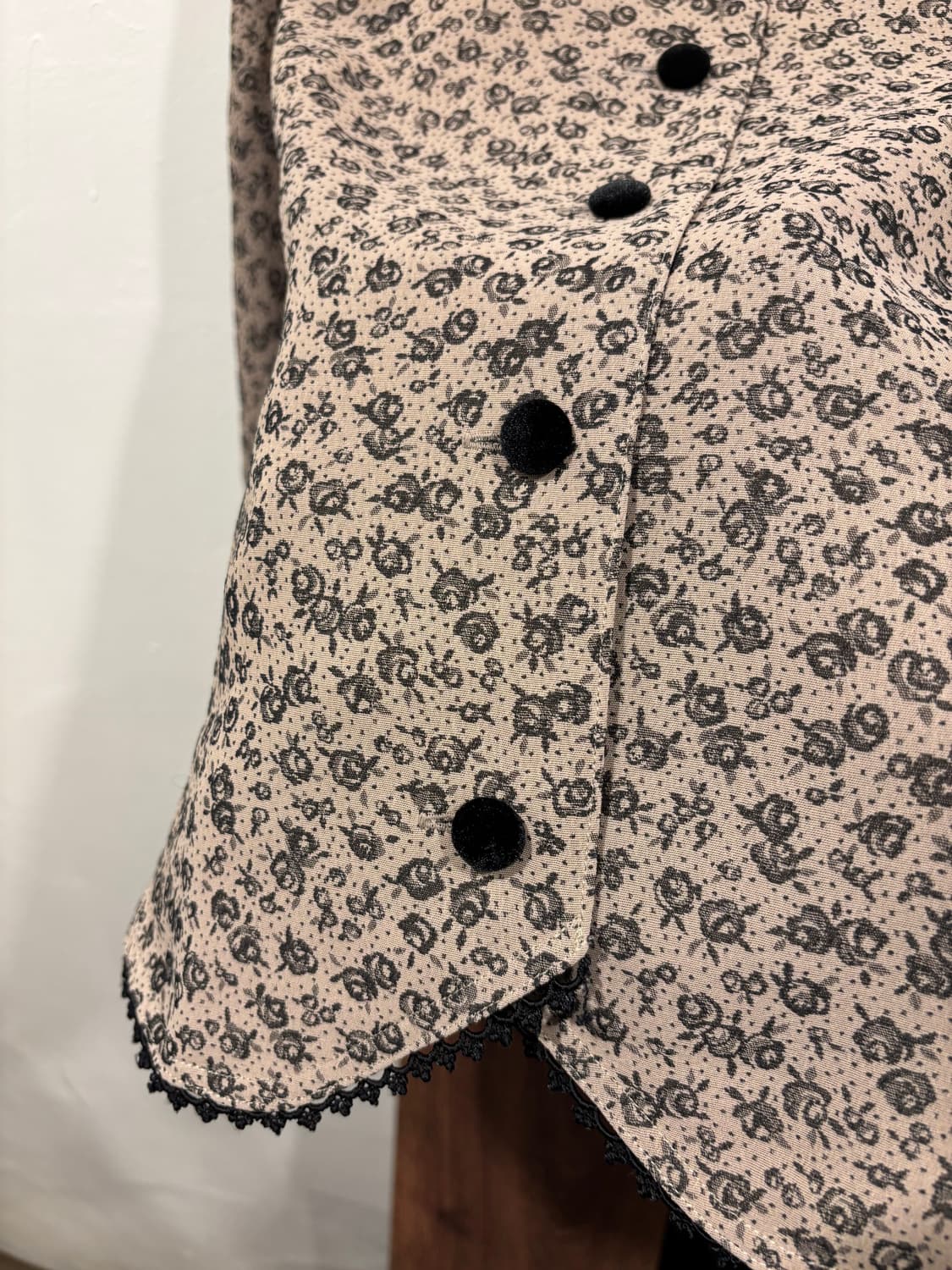 벨벳 카라 플라워 빈티지 블라우스 상품이미지9