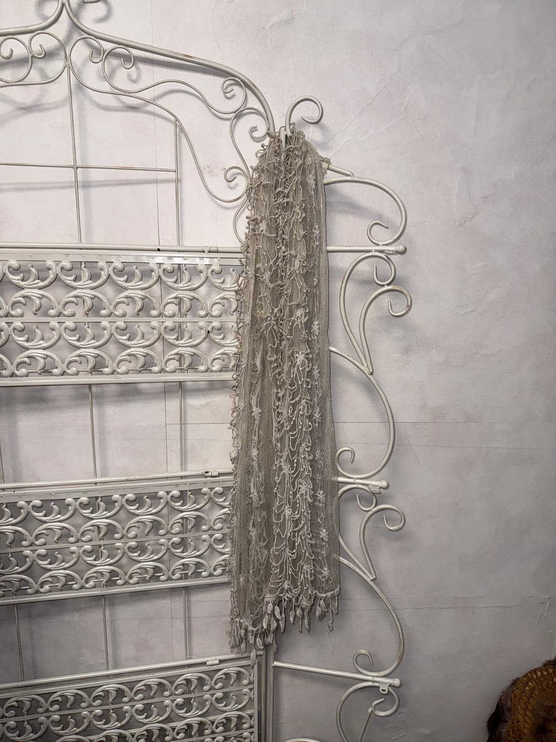 Ash ivory grunge net floral mesh scarf  상품이미지3