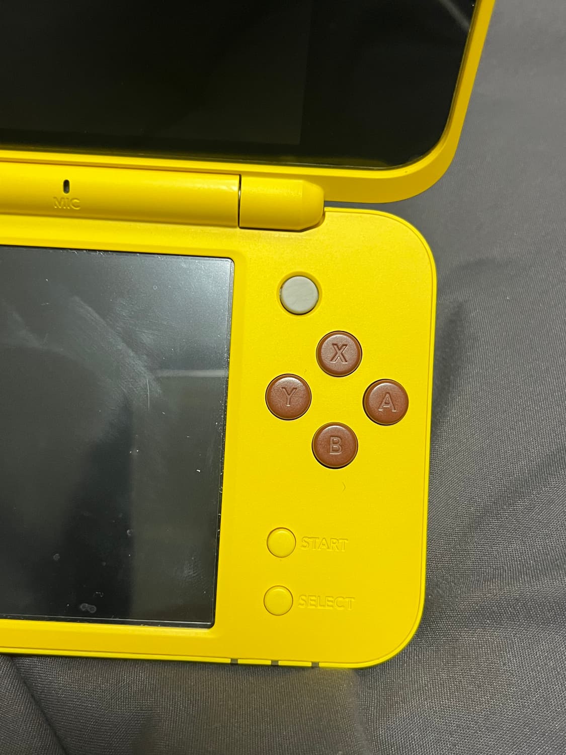 닌텐도 new 2ds xl 피카츄에디션 순정 상품이미지5