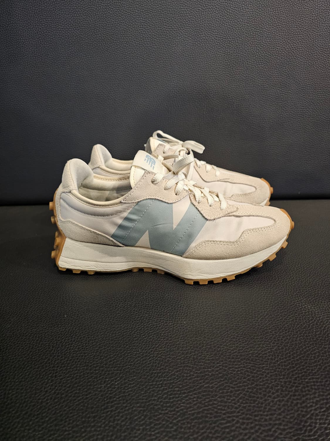 뉴발란스 문빔 327 아이보리 운동화 상품이미지1