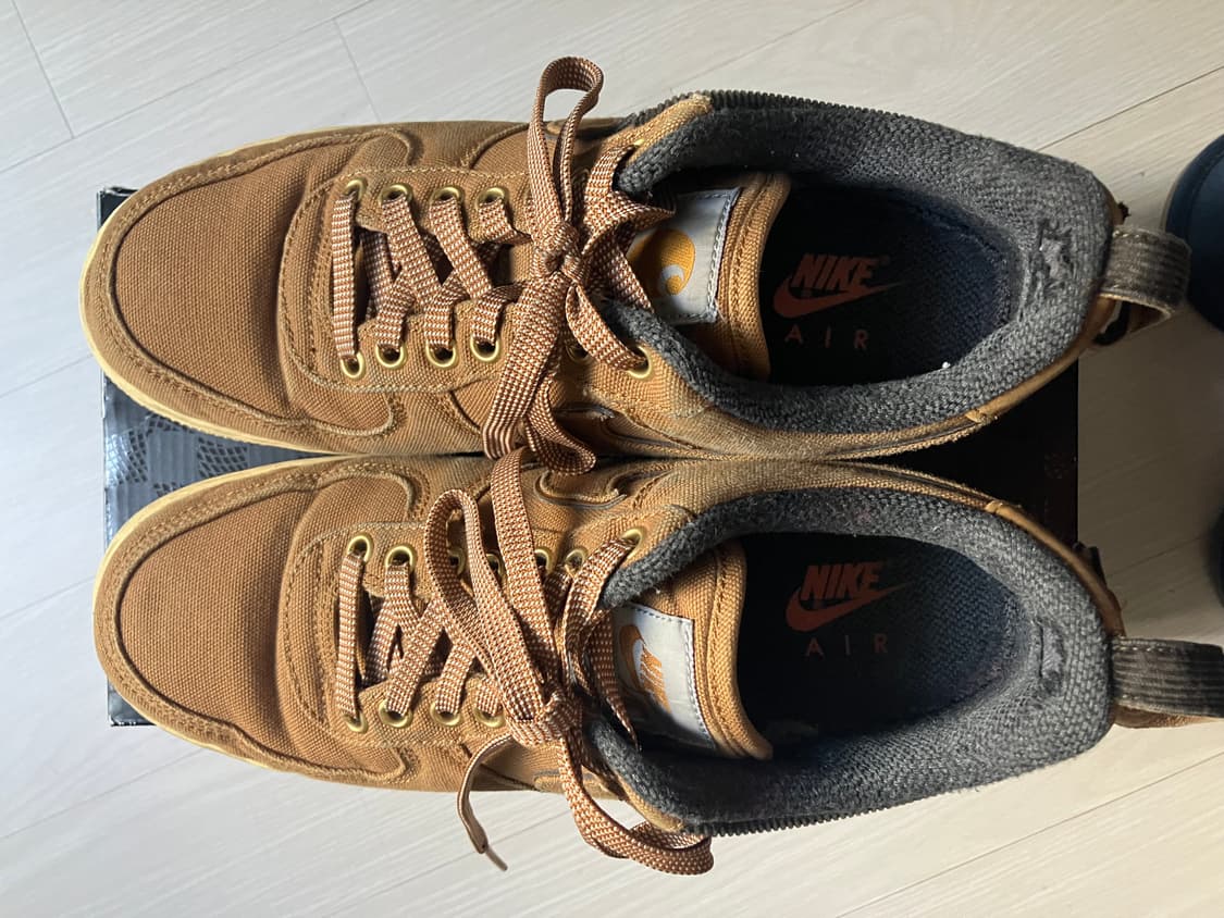 나이키X칼하트 에어포스 상품이미지2