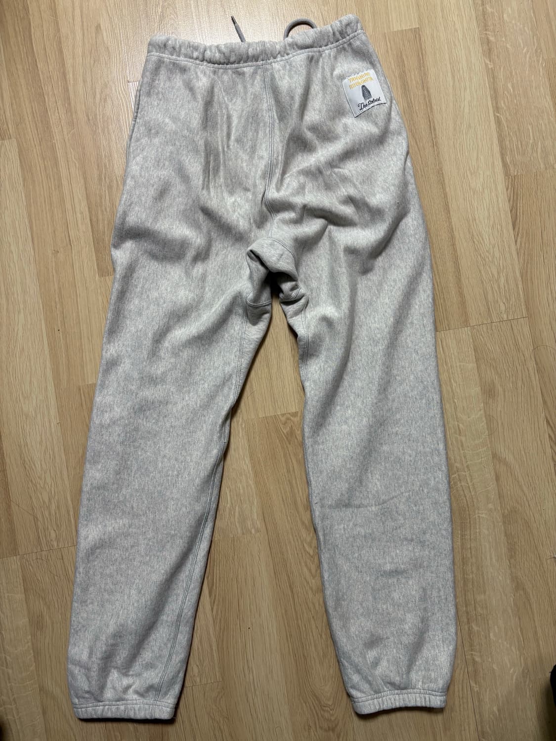 솔로이스트 23ss 사선지퍼 스웻 팬츠 상품이미지3