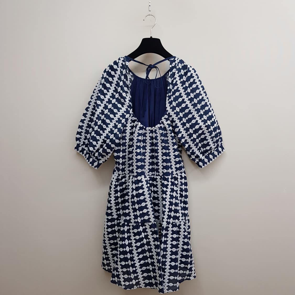 마쥬  자수 레이스 퍼프소매 오픈백 원피스 38사이즈 상품이미지6