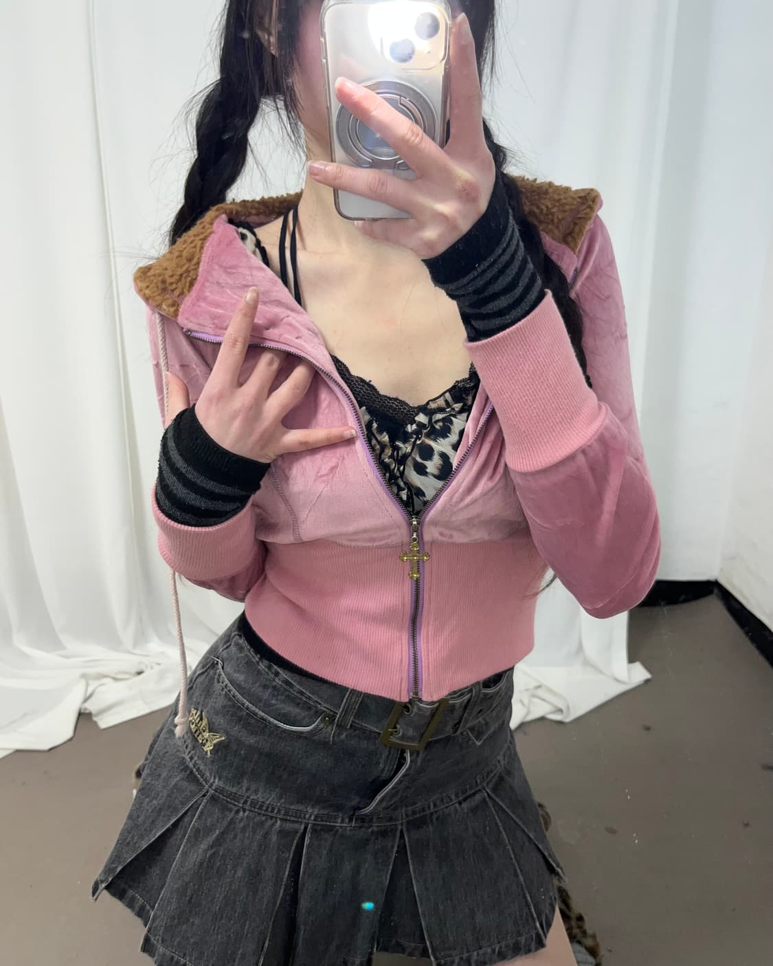 Y2K 핑크 벨루어 양털 크롭 후드집업 상품이미지6