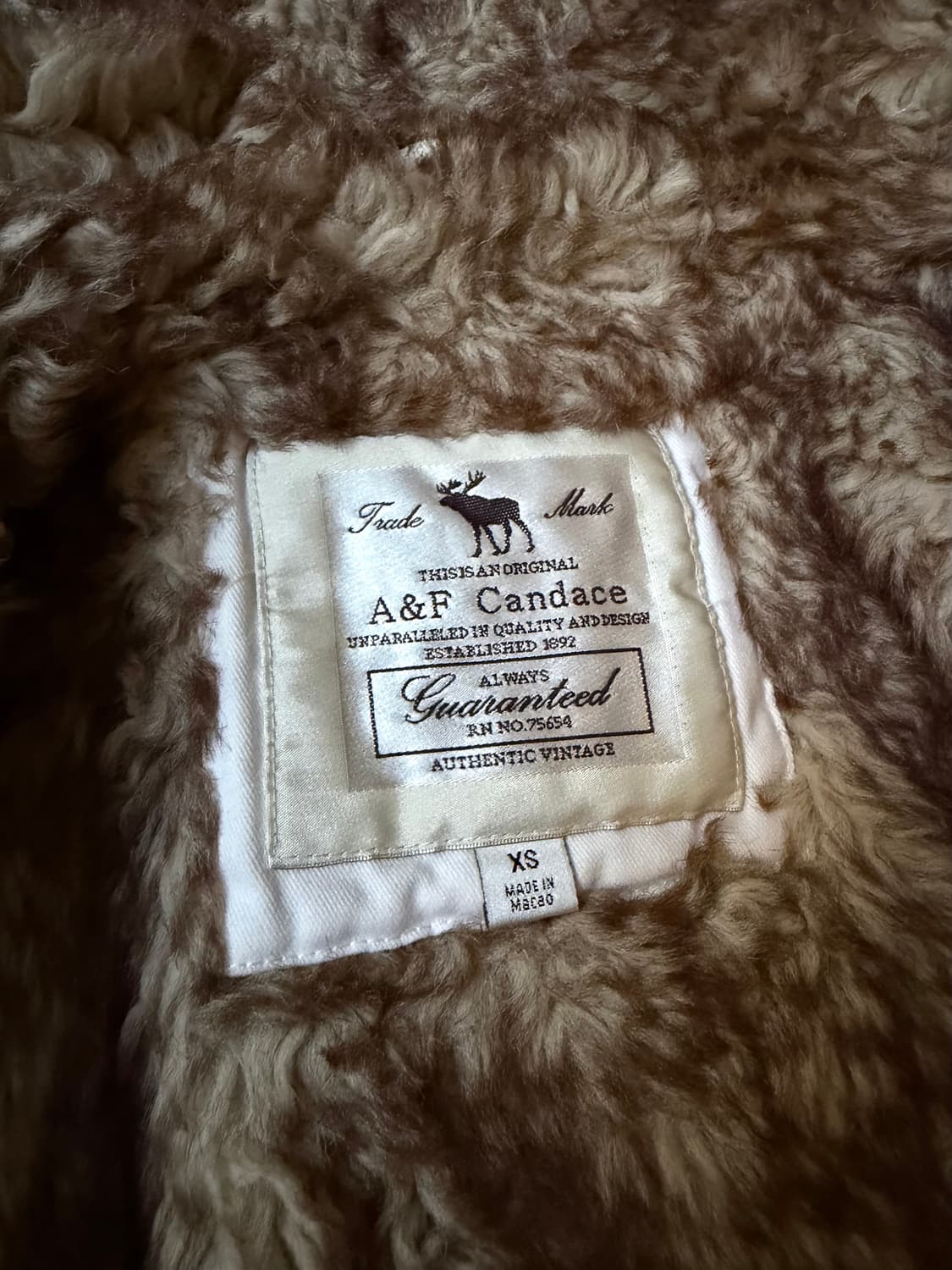 abercrombie&fitch fur hood jumper 상품이미지5