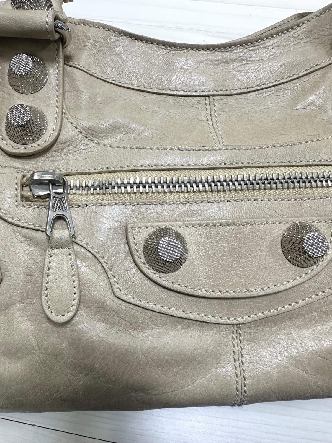 [A 정품] 발렌시아가 시티 모터백 파트타임 아이보리 상품이미지10