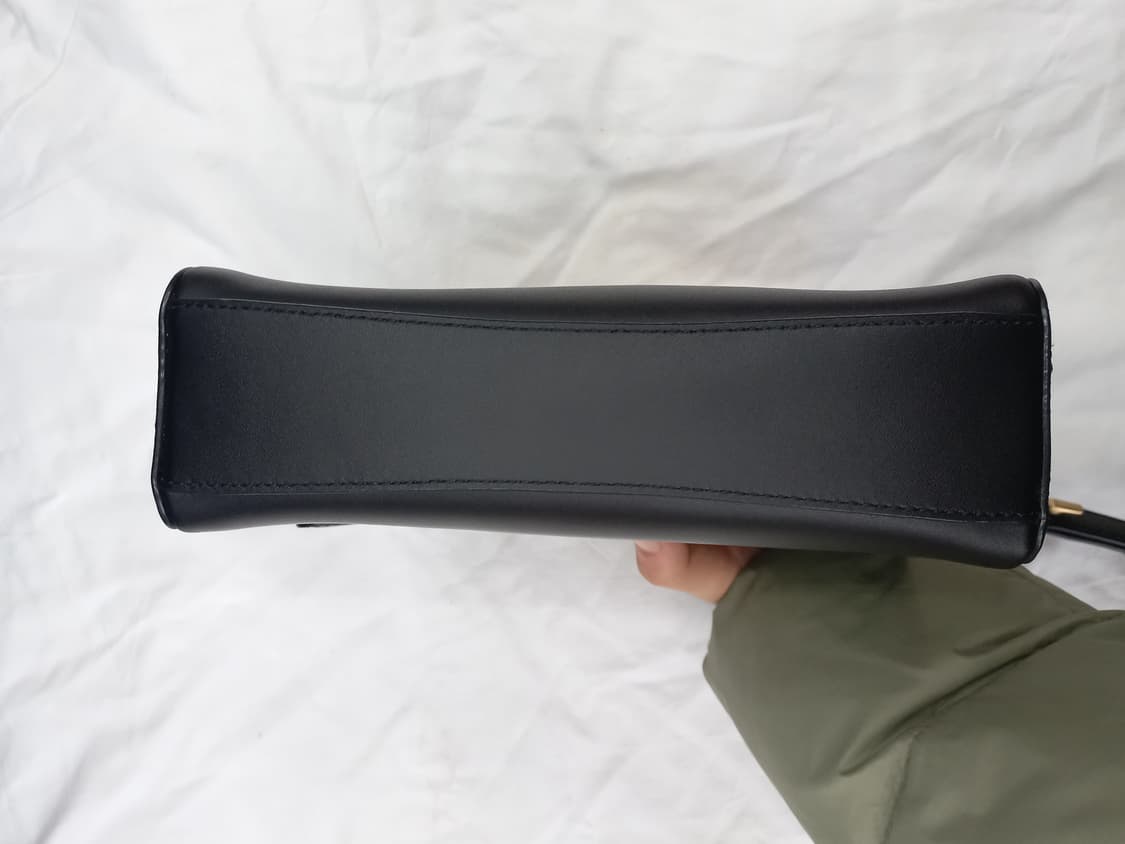 칼린 블랙 가죽 숄더백 상품이미지5