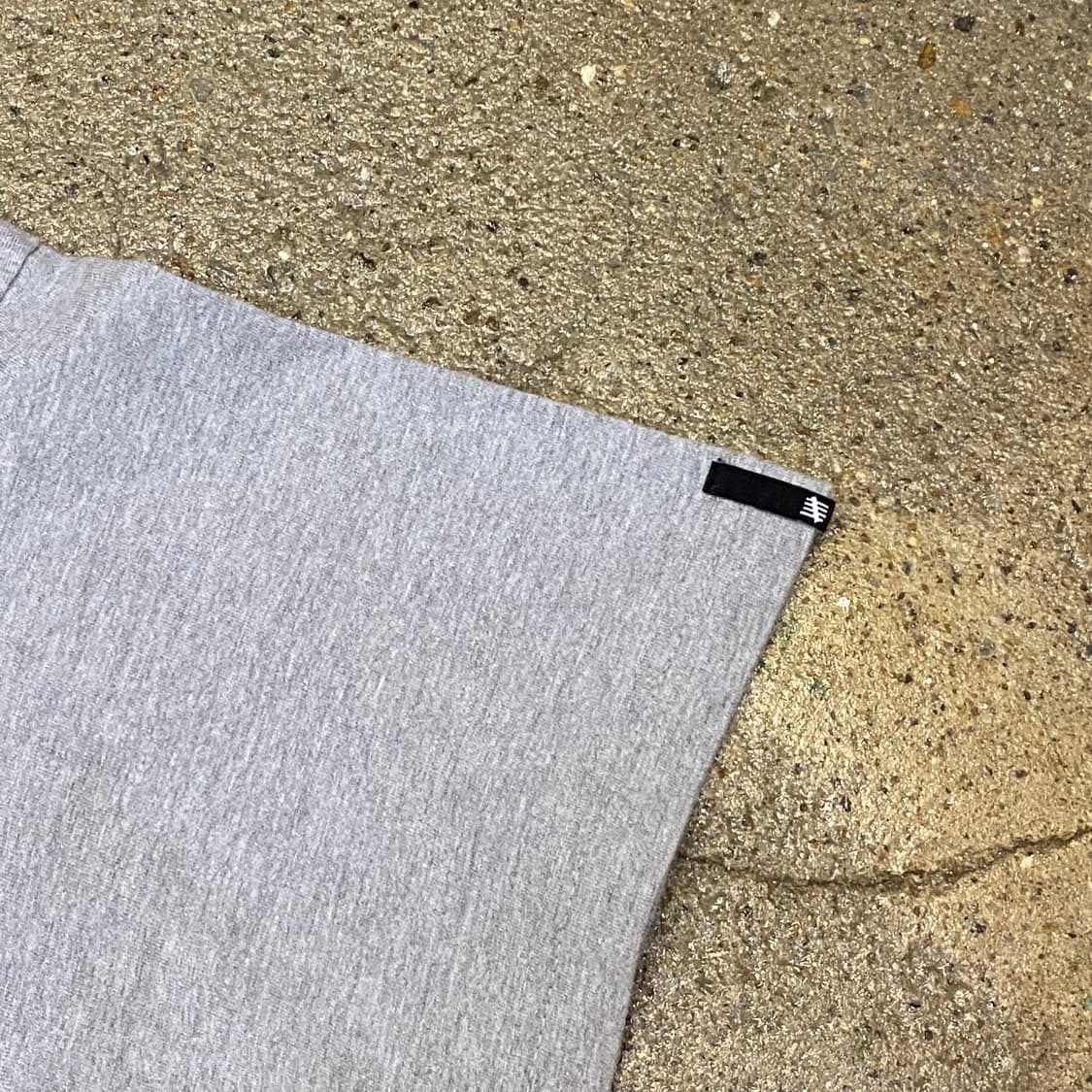 미국 빈티지 브랜드 언디피티드 HATED 언어유희 포인트 반팔티 상품이미지4