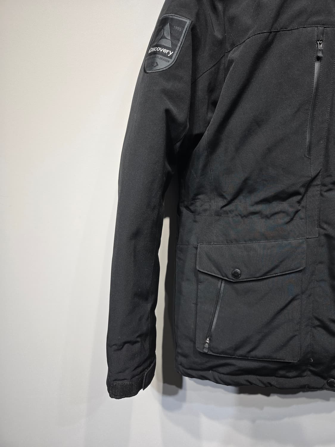 디스커버리 익스페디션 구스다운 패딩 블랙 상품이미지4
