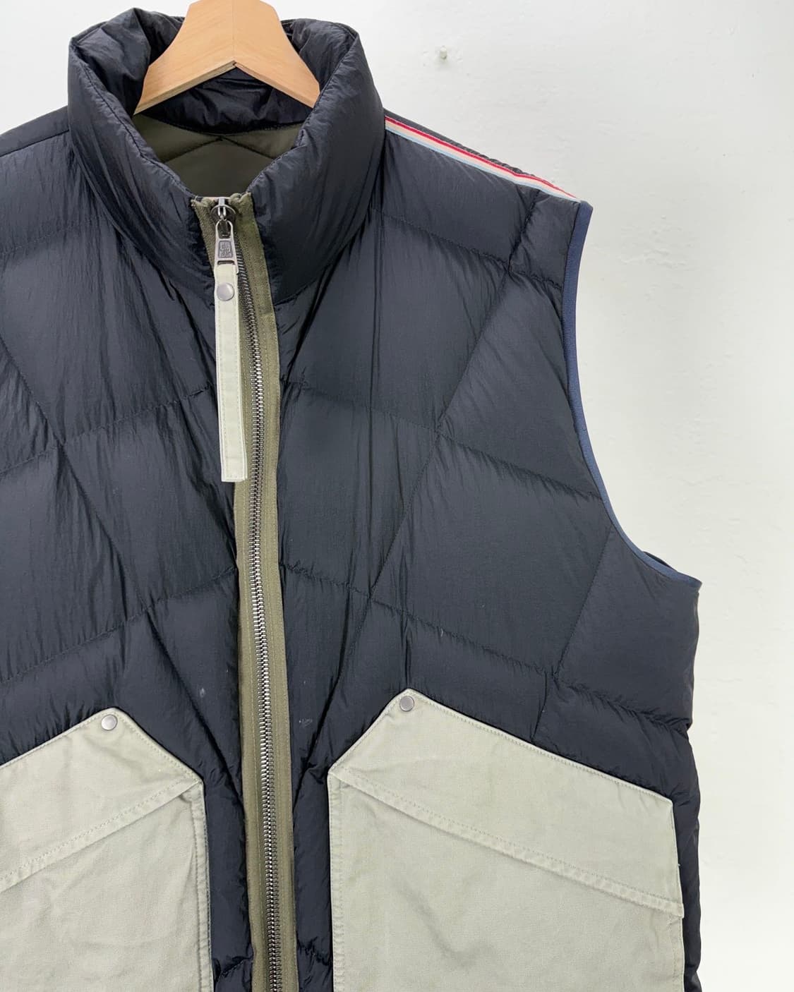 몽클레르 젬 블랙 패디드 구스다운 패딩 베스트 상품이미지3