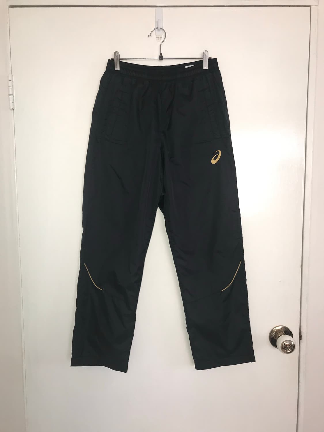 (UNISEX) ASICS Nylon Track Pants 상품이미지4