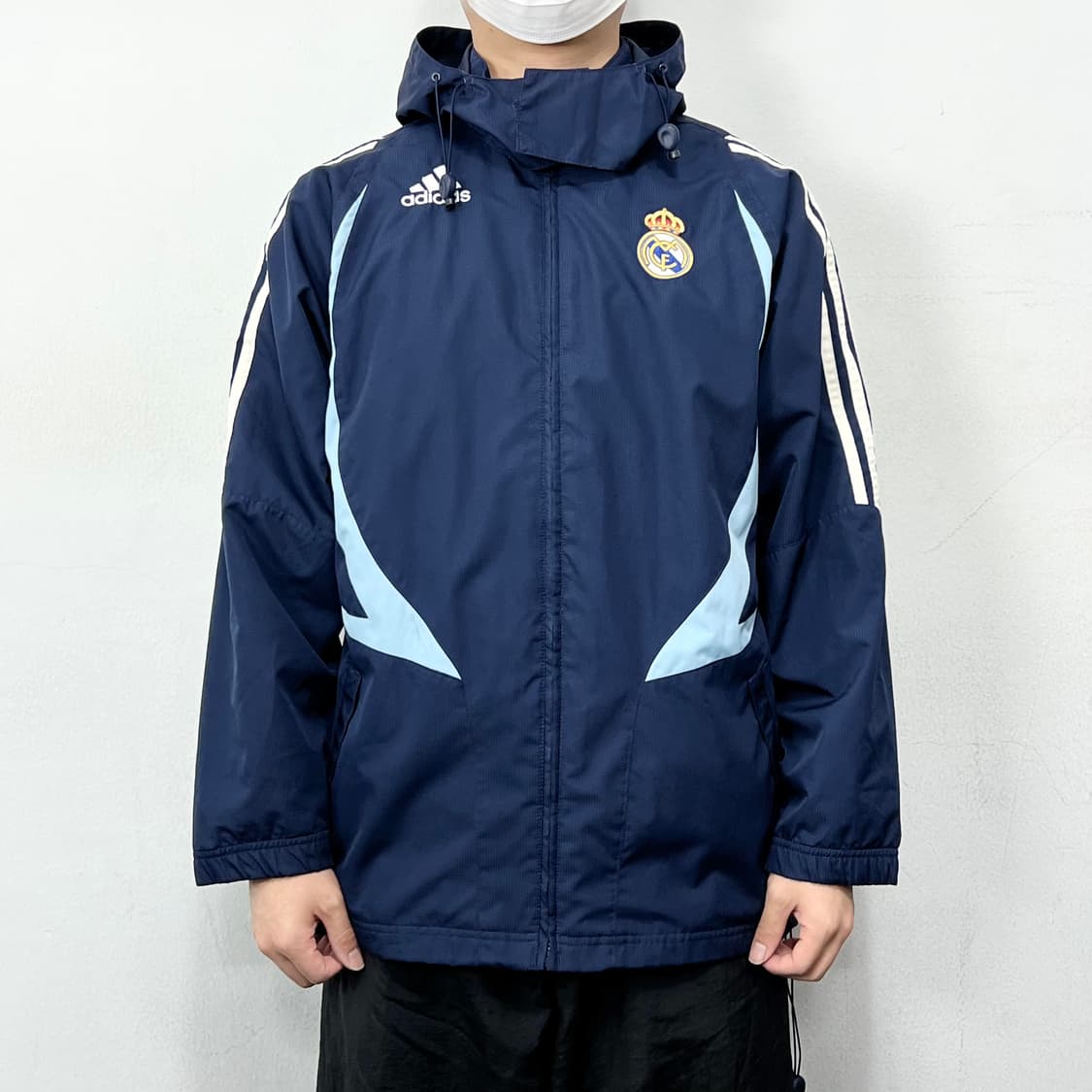 아디다스 레알마드리드 엠블럼 후드 바람막이 자켓 상품이미지2