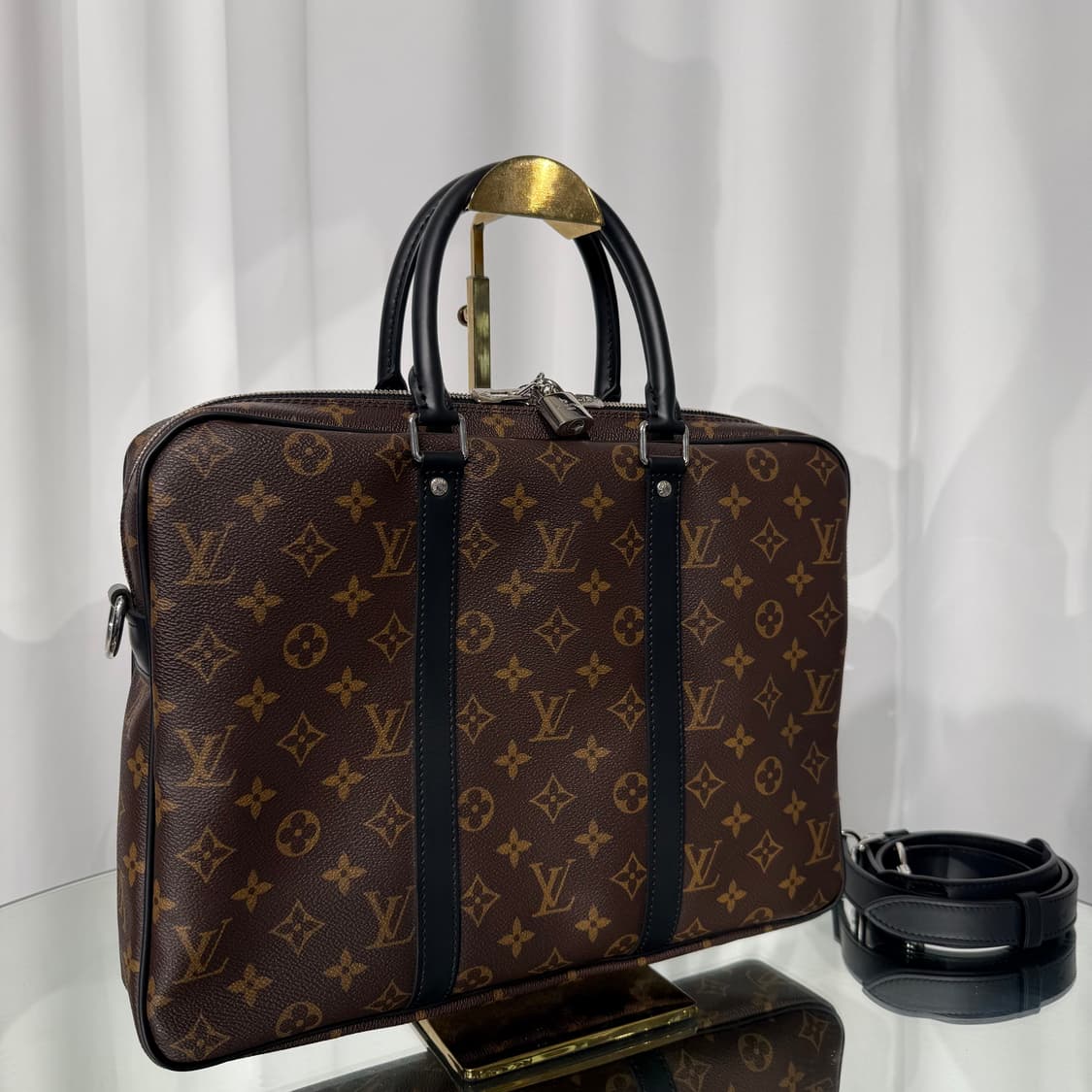 [정품] 루이비통 마카사르 포르트 도큐멍 보야주 PM 상품이미지4