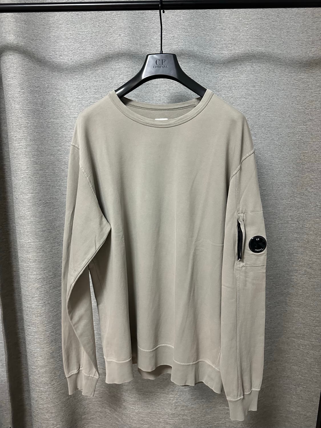 CP컴퍼니 맨투맨 라이트그레이 (XXL) 상품이미지1